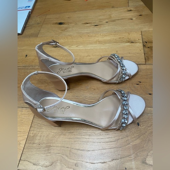 Jewel Badgley Mischka Women's Giona Block Heel Evening Sandals​ - Picture 8 of 12